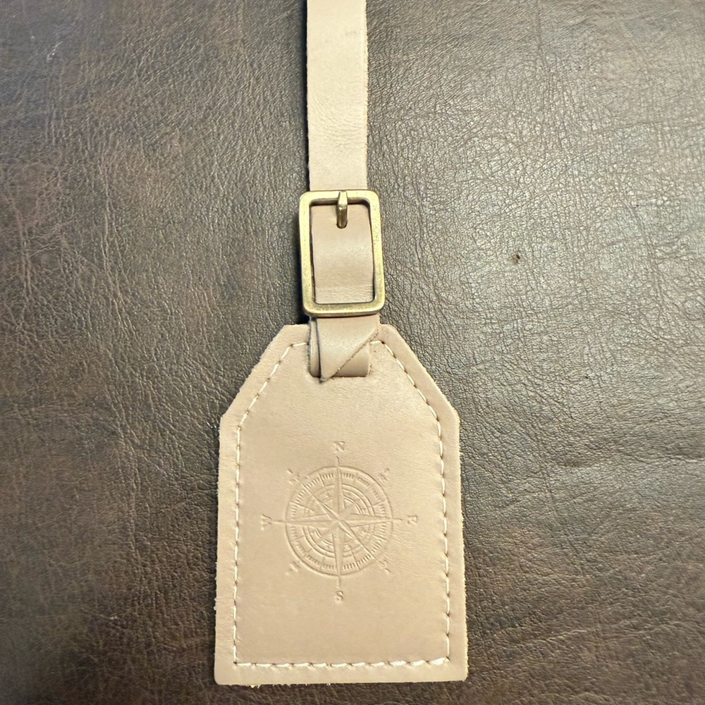 Portland Leather Beige Luggage Tag